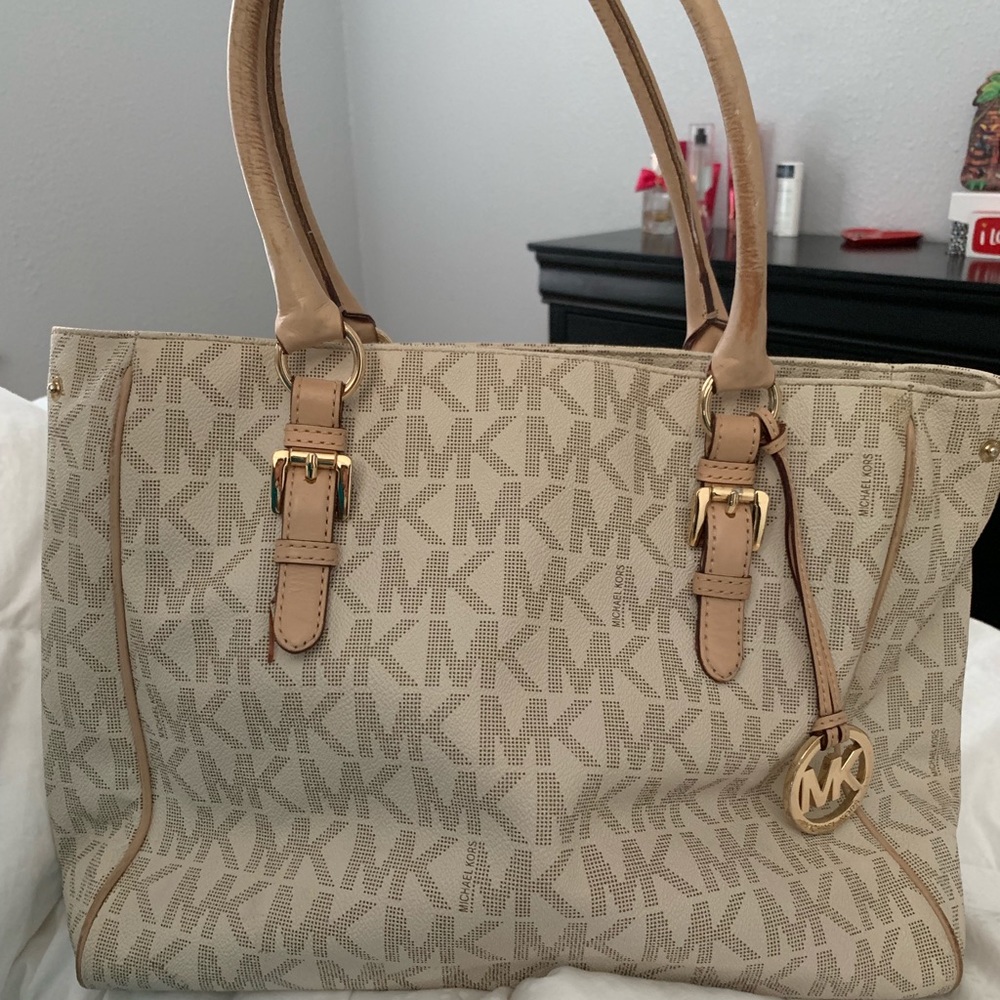 Michale kors purse